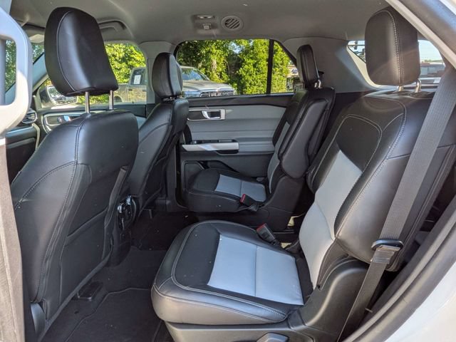 Used 2022 Ford Explorer XLT w/ Equipment Group 202A RWD image 15