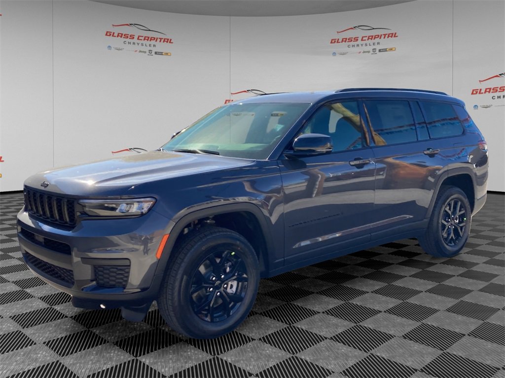 New 2025 Jeep Grand Cherokee L Altitude image 3