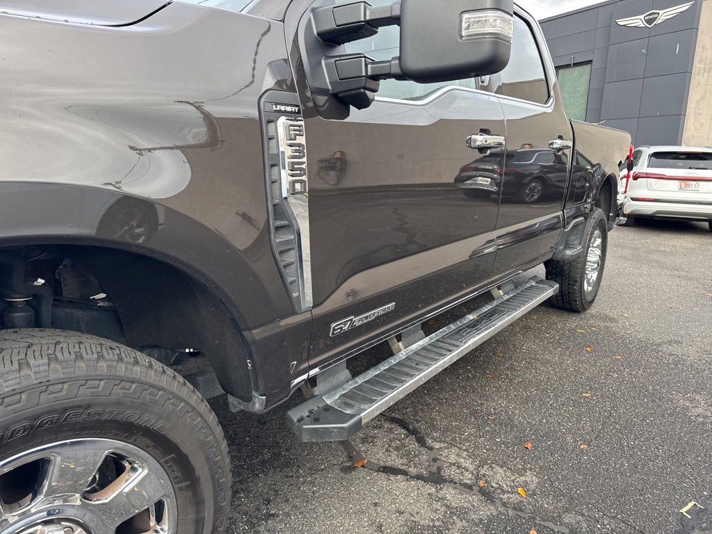 Used 2024 Ford F350 Lariat image 11