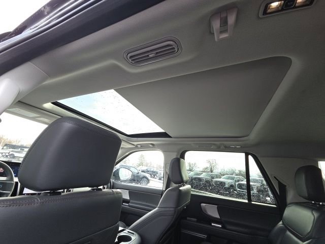Used 2025 Ford Expedition Max Active image 21