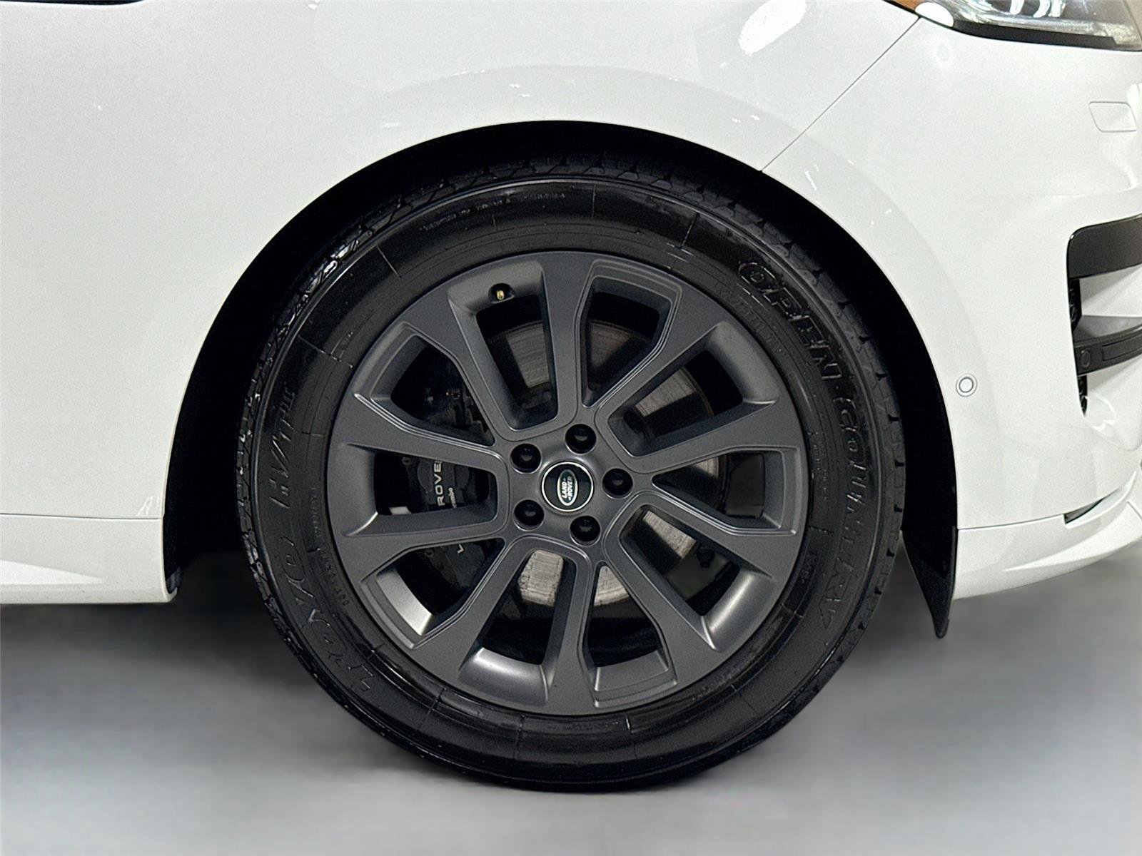 Used 2024 Land Rover Range Rover Sport Dynamic SE image 37