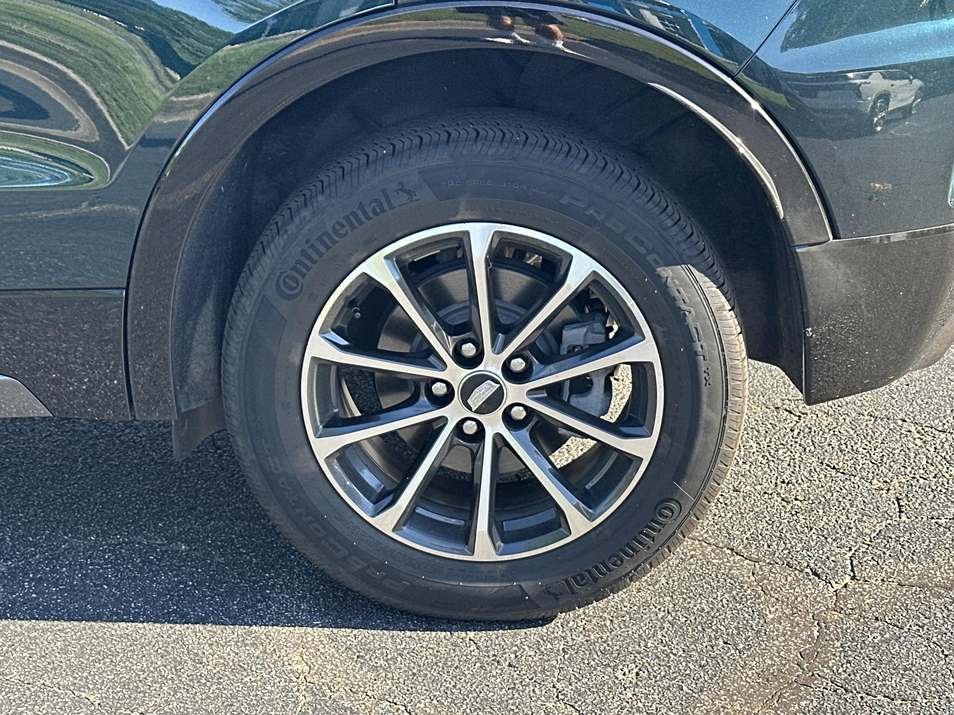 Used 2024 Cadillac XT4 Sport w/ Active Safety Package AWD/4WD image 19
