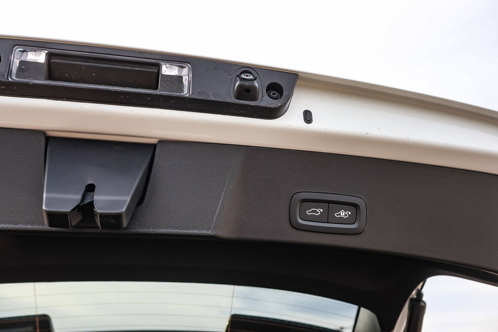 New 2026 Volvo XC40 B5 Core w/ Climate Package image 27