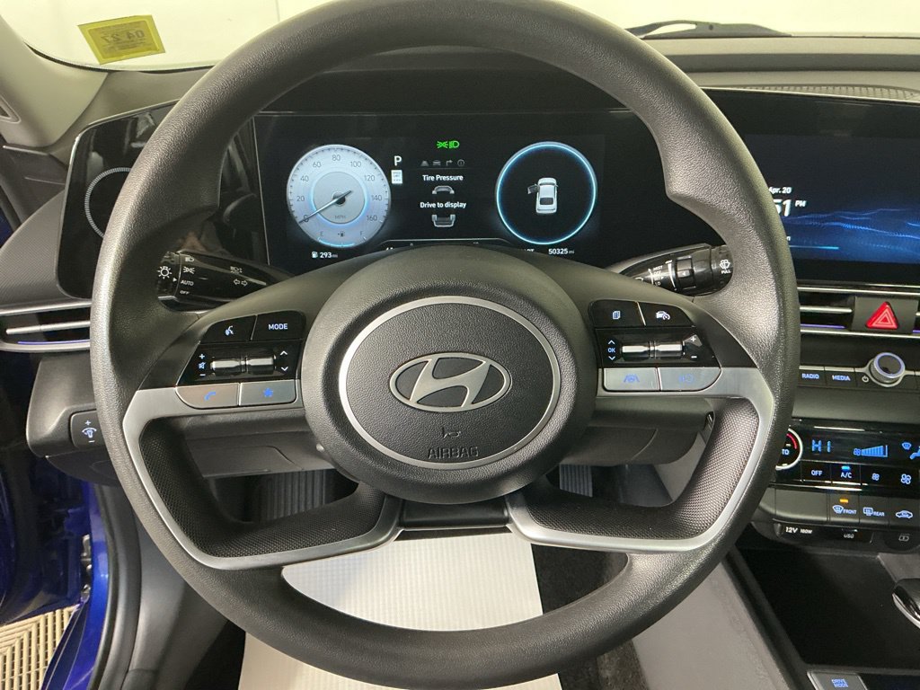 Used 2024 Hyundai Elantra SEL FWD image 15