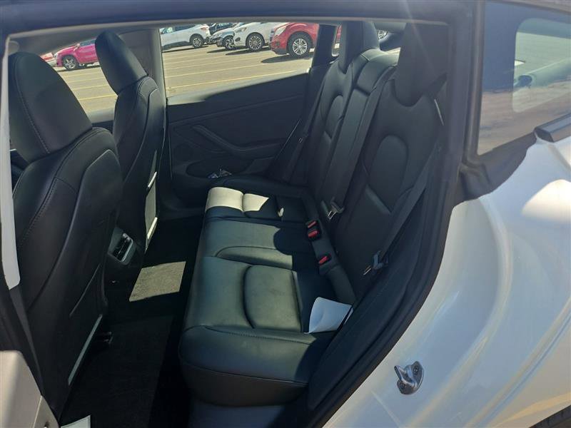 Used 2023 Tesla Model 3 Standard Range image 6