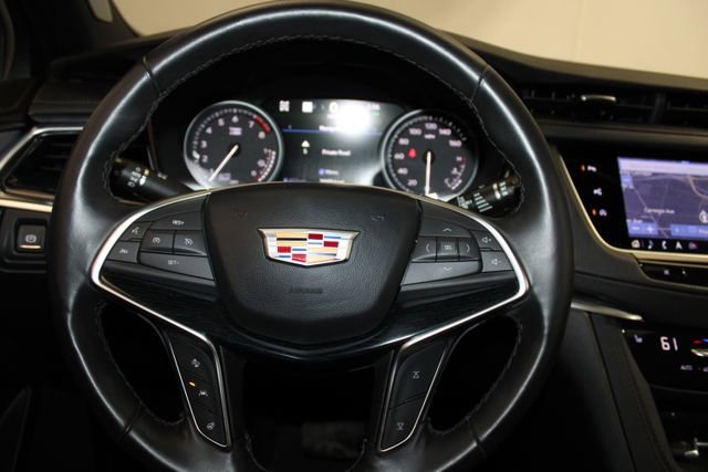 Certified 2025 Cadillac XT5 Premium Luxury w/ Technology Package AWD/4WD image 21