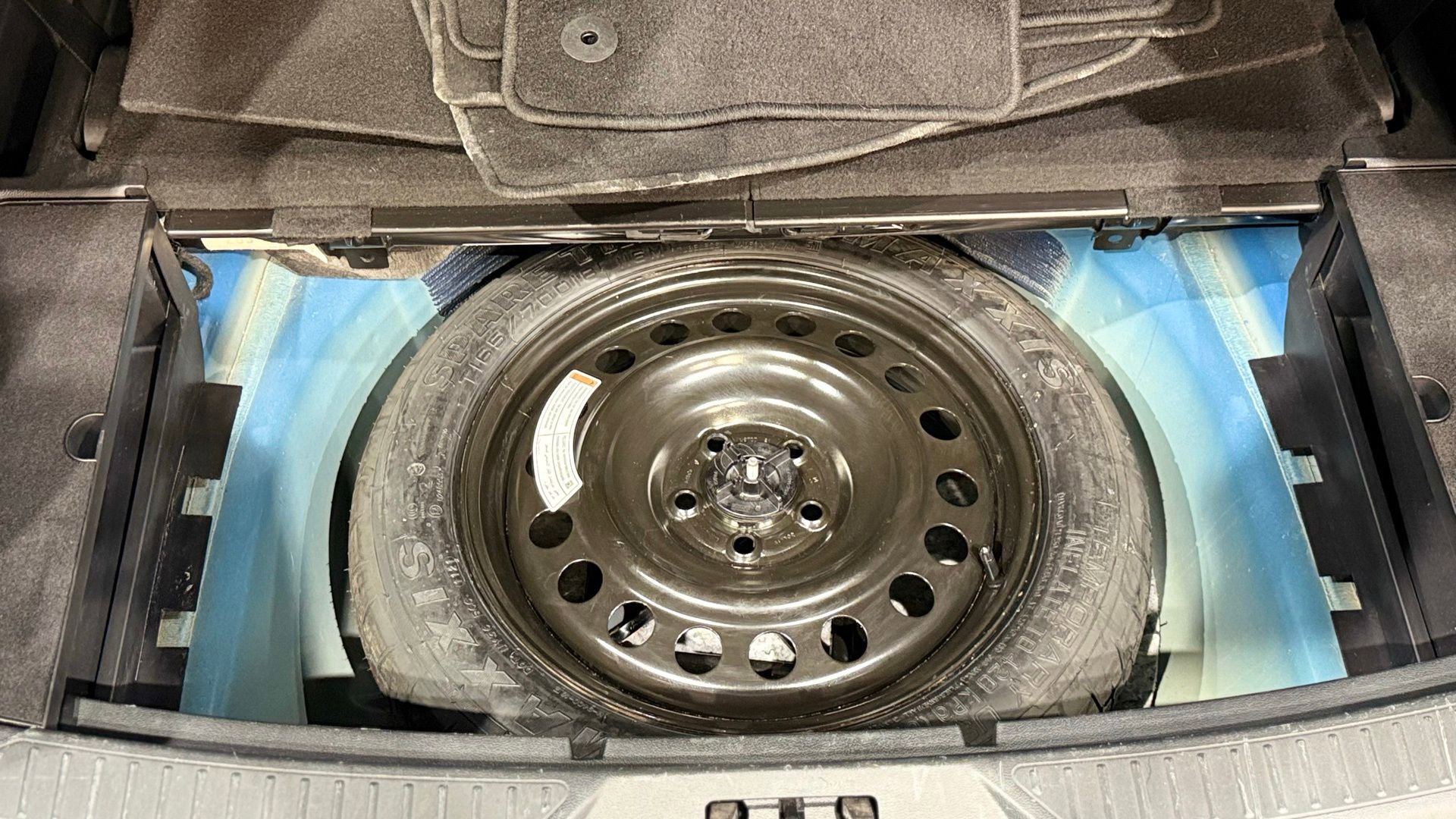 Used 2021 Ford Explorer Limited w/ Equipment Group 301A image 40