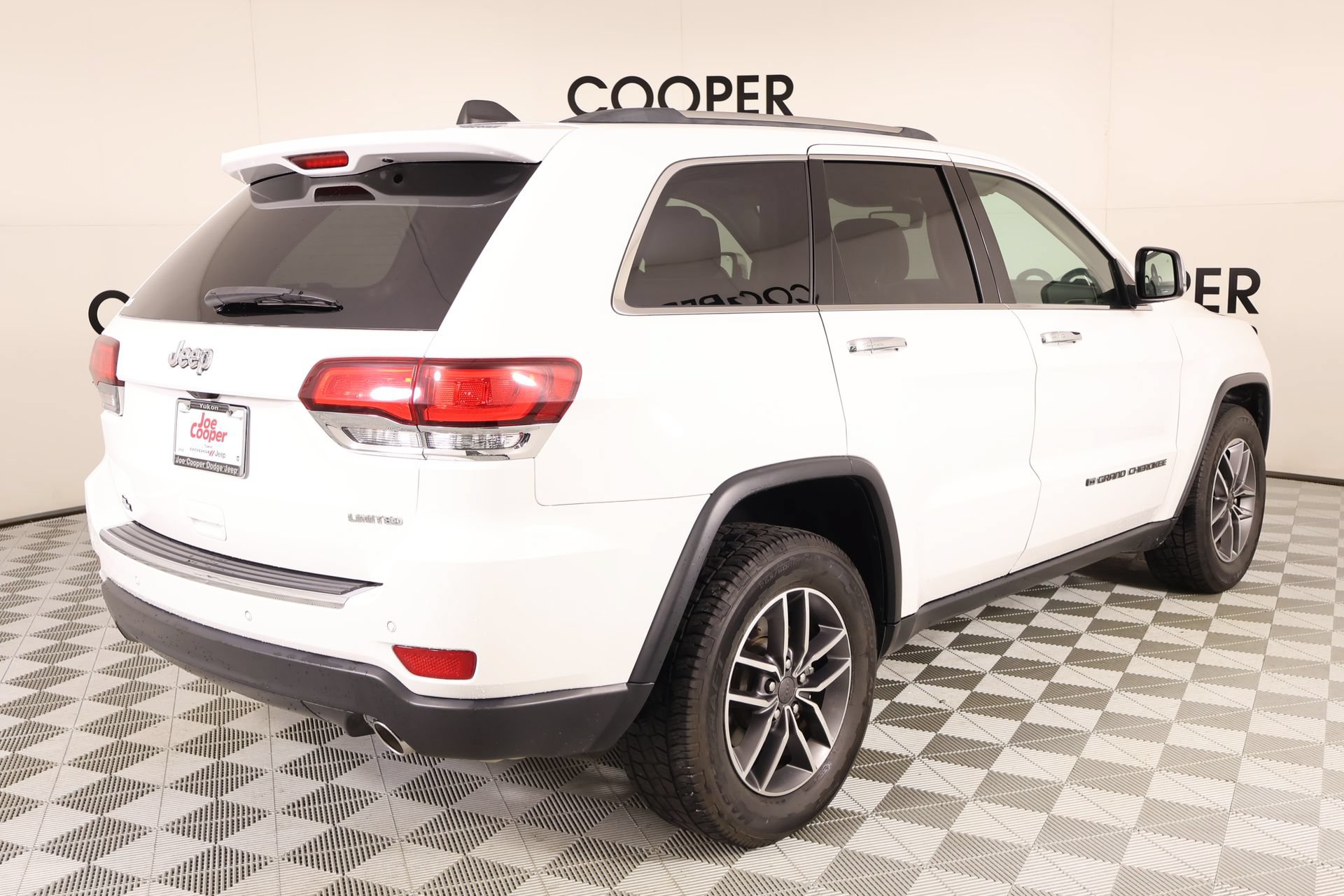 Used 2022 Jeep Grand Cherokee Limited RWD image 22