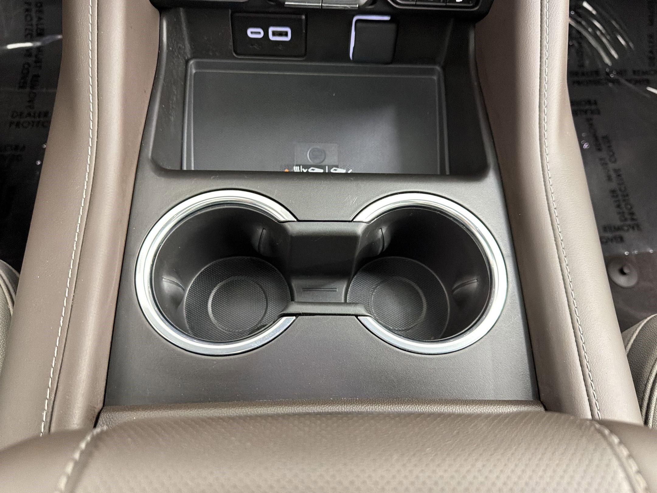 Used 2024 GMC Yukon XL SLT w/ SLT Premium Package AWD/4WD image 31