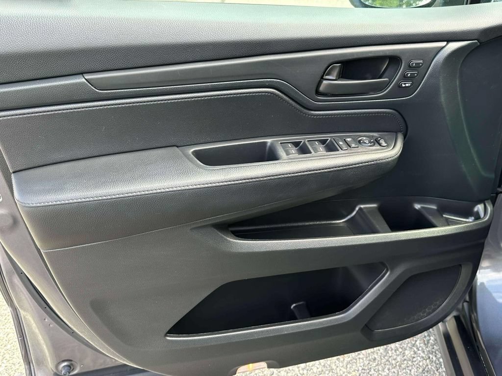 Certified 2023 Honda Odyssey EX-L image 13