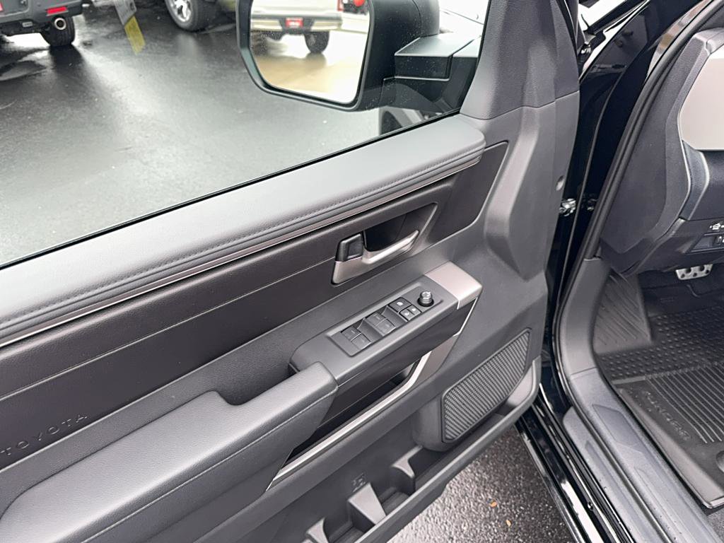 New 2025 Toyota Tundra SR5 image 11