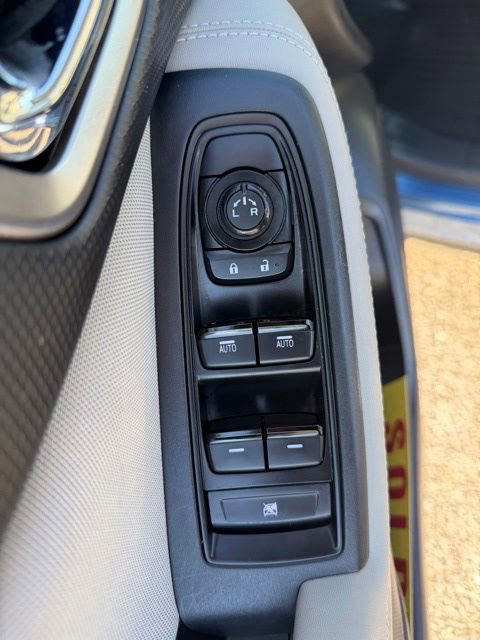 Used 2023 Subaru Forester Premium image 18