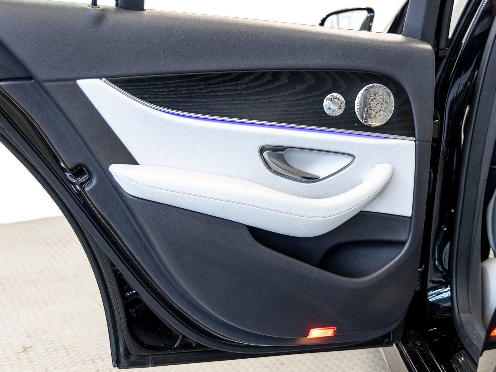 Used 2022 Mercedes-Benz E 450 4MATIC Sedan image 19