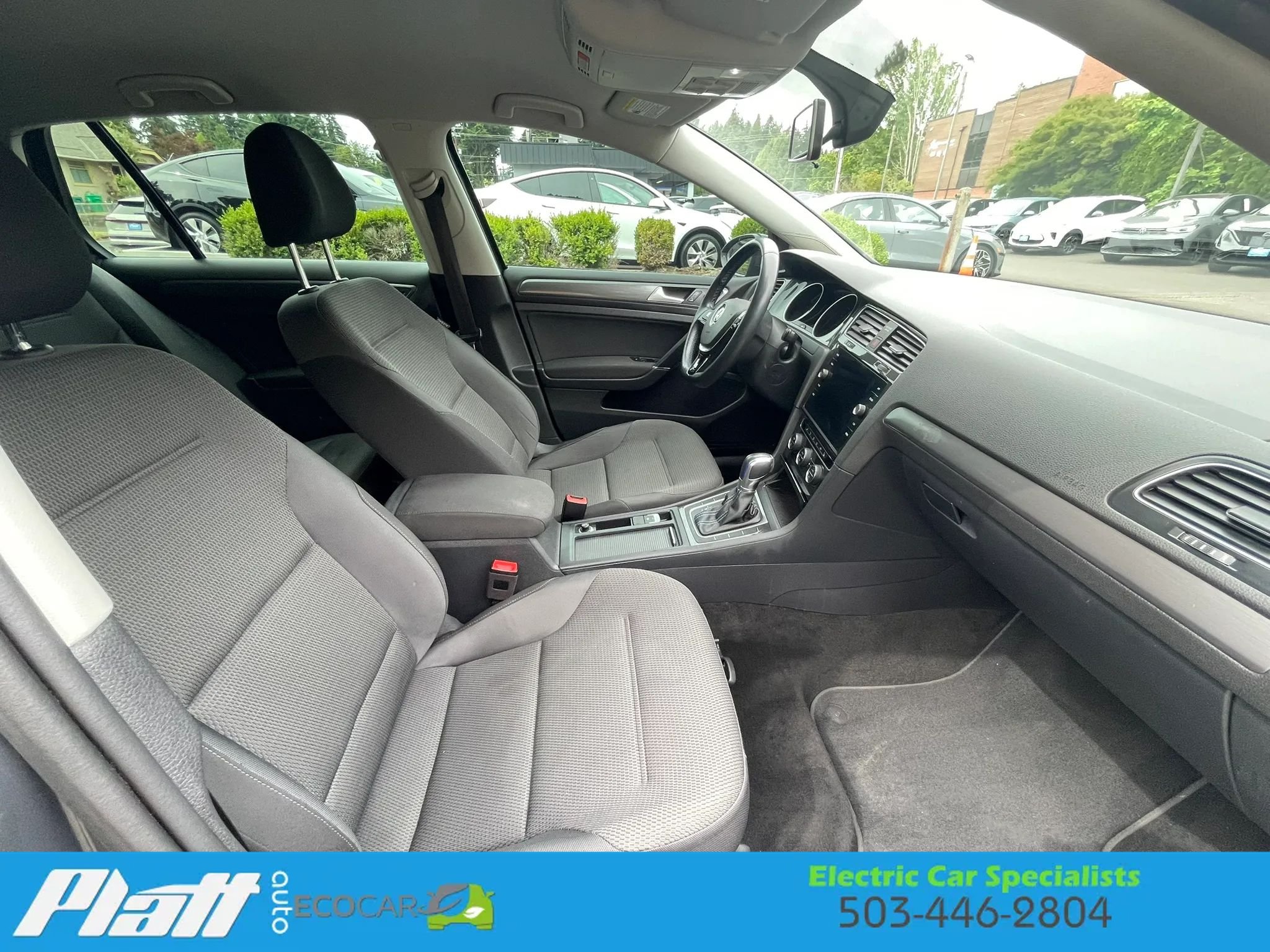 Used 2019 Volkswagen e-Golf SE w/ Driver Assistance Package FWD image 47