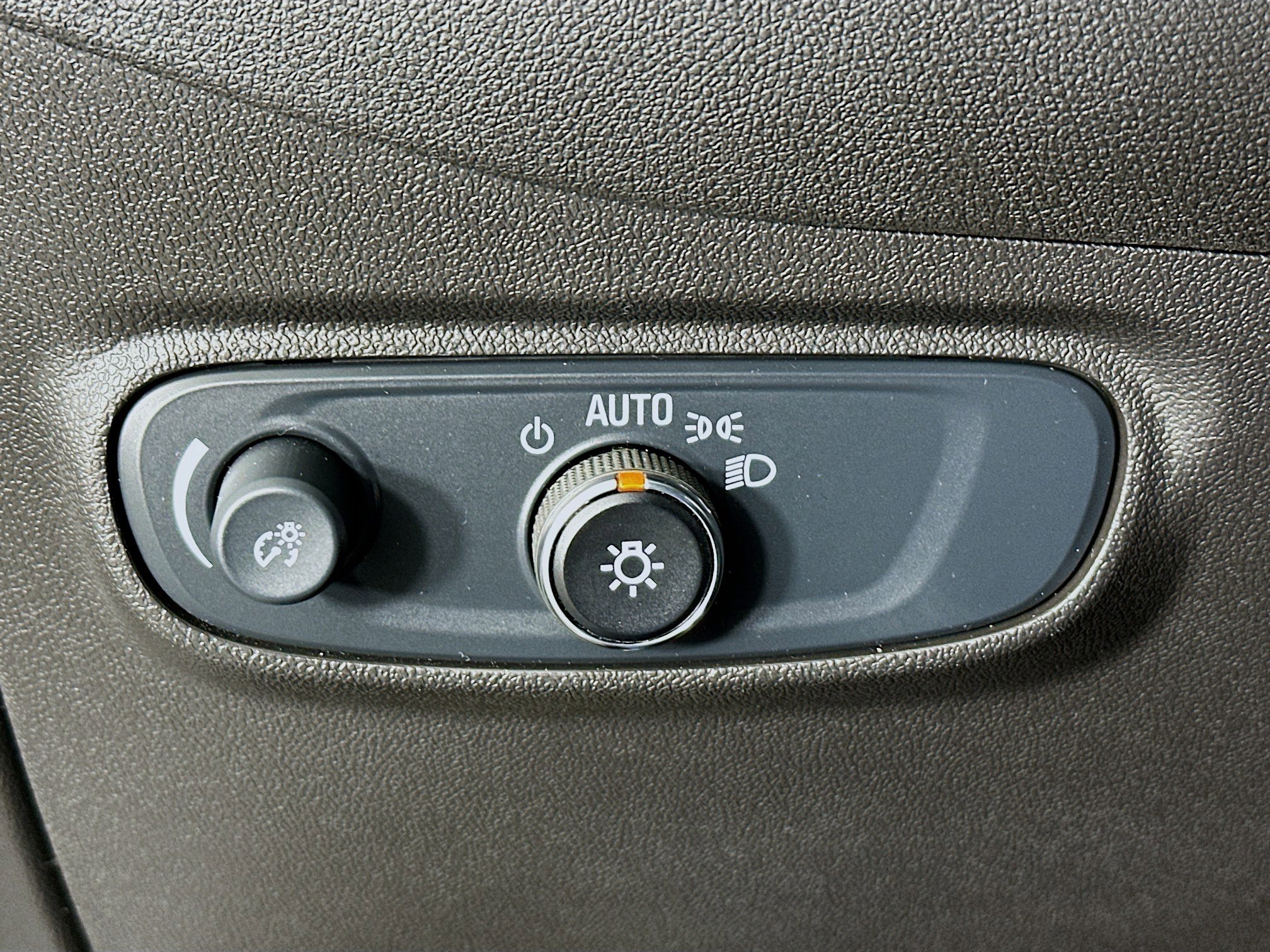 Used 2024 Chevrolet Equinox LT image 17