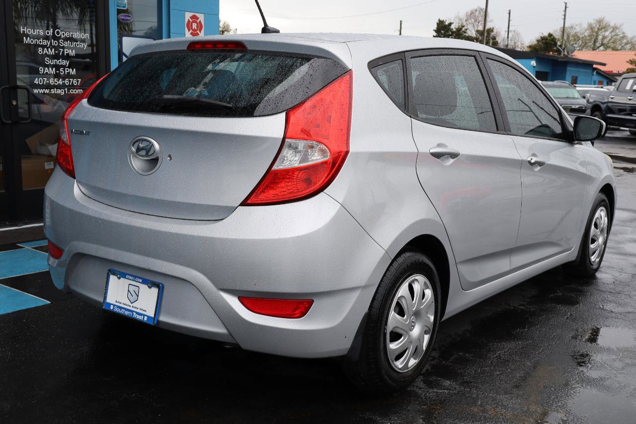 Used 2013 Hyundai Accent GS image 4