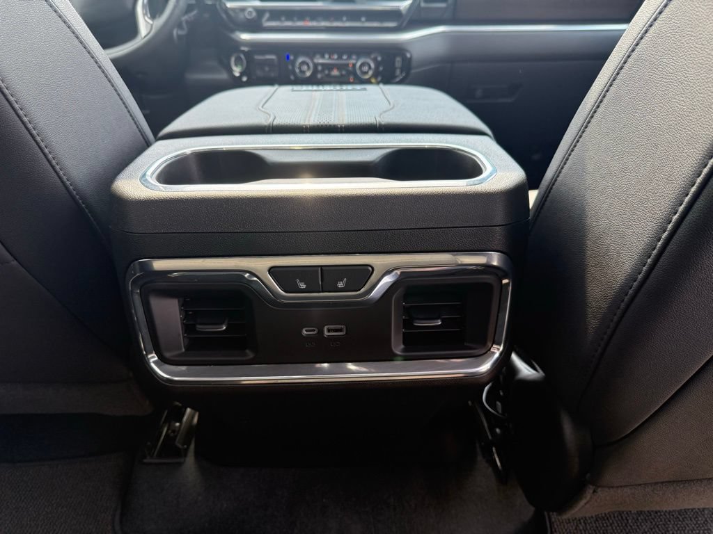 Used 2025 Chevrolet Silverado 2500 High Country w/ Technology Package AWD/4WD image 21