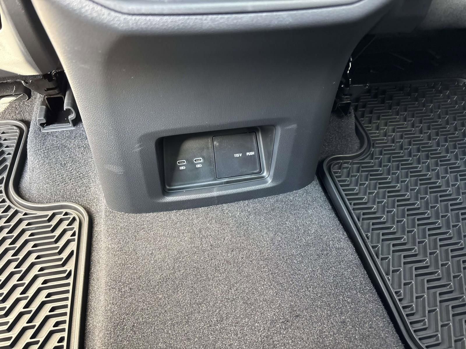 New 2026 Volkswagen Atlas SE image 35