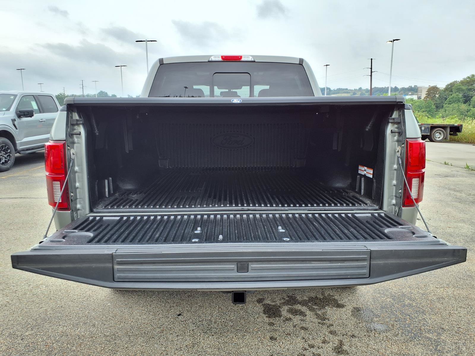 Used 2019 Ford F150 Lariat w/ Equipment Group 502A Luxury AWD/4WD image 19