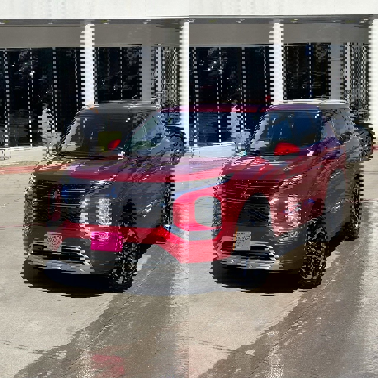 Used 2024 Mitsubishi Outlander SE image 9