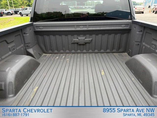 Used 2021 Chevrolet Silverado 1500 Custom Trail Boss w/ Midnight Edition AWD/4WD image 5