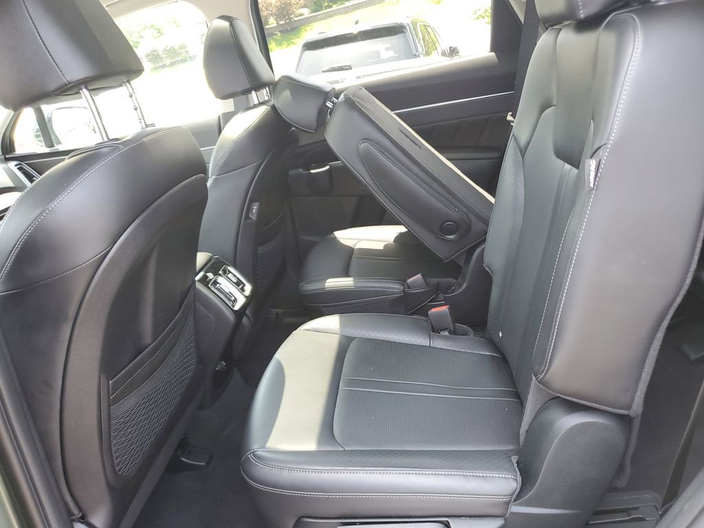Used 2024 Kia Sorento SX AWD/4WD image 14