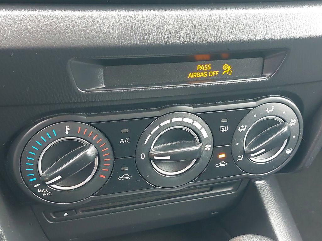 Used 2014 MAZDA MAZDA3 i Touring image 17