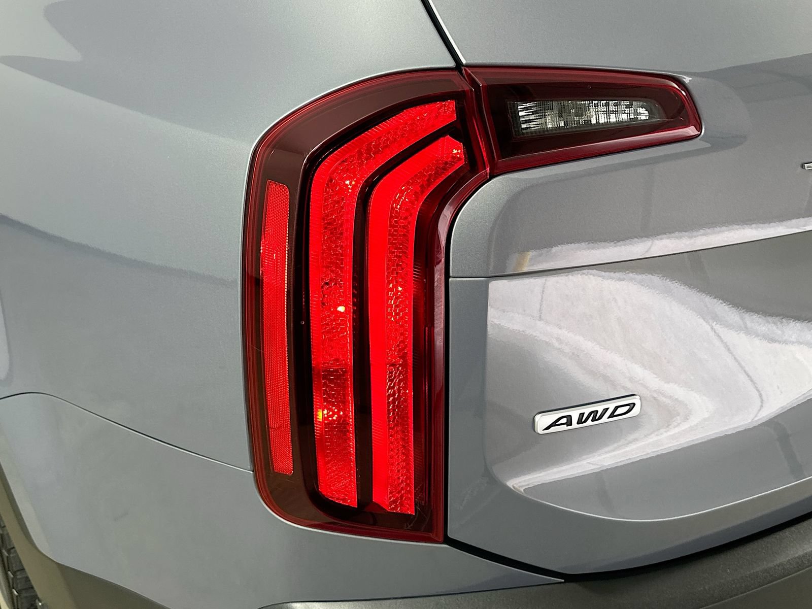 Used 2020 Kia Telluride S AWD/4WD image 12