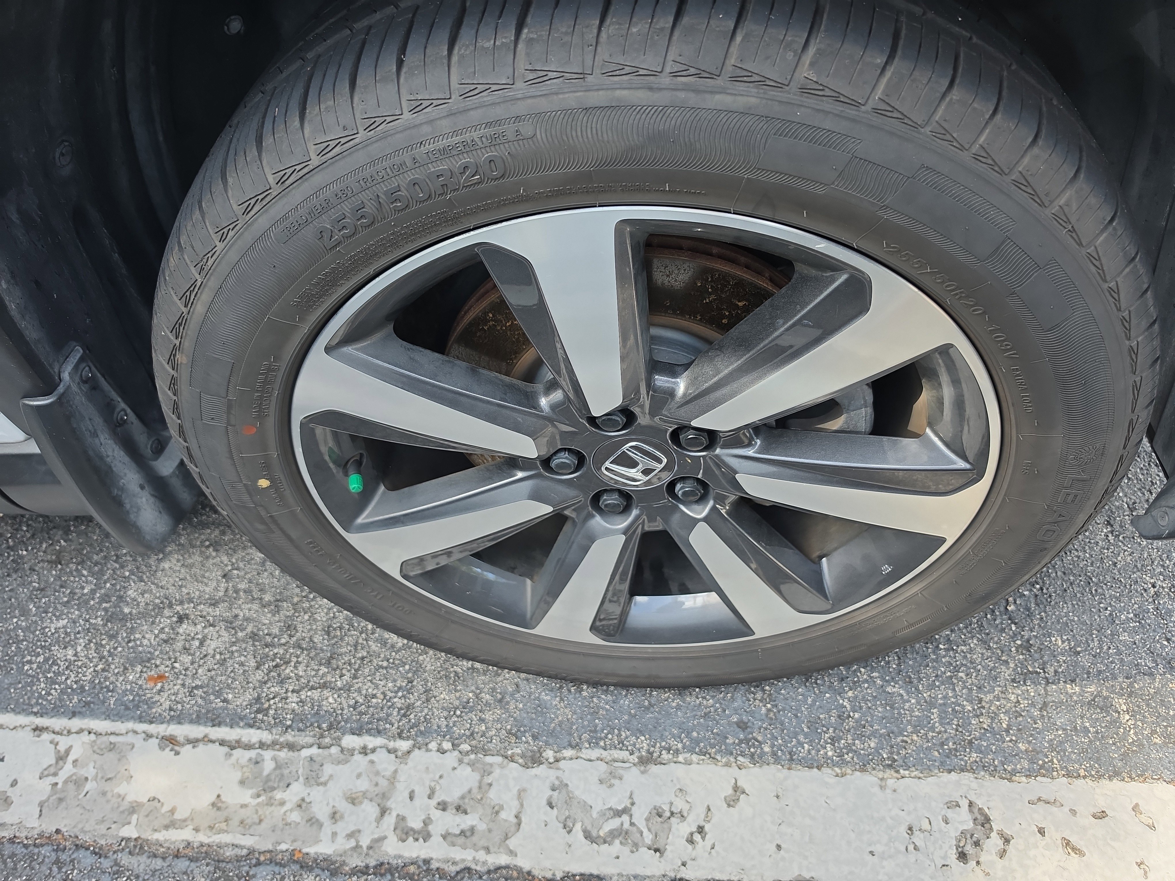 Certified 2023 Honda Pilot Touring image 4