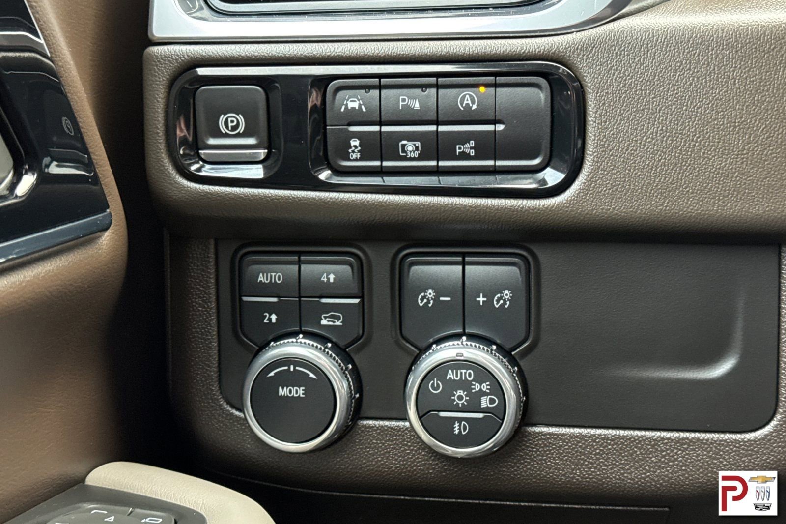 Certified 2025 GMC Yukon XL Elevation image 33