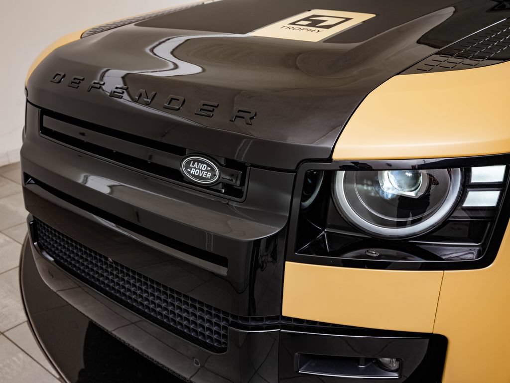 New 2026 Land Rover Defender 110 Trophy Edition AWD/4WD image 16