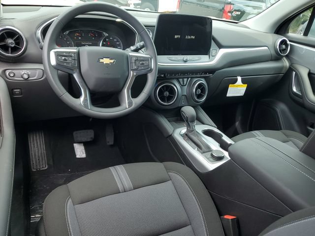 New 2026 Chevrolet Blazer LT w/ Convenience Package AWD/4WD image 9