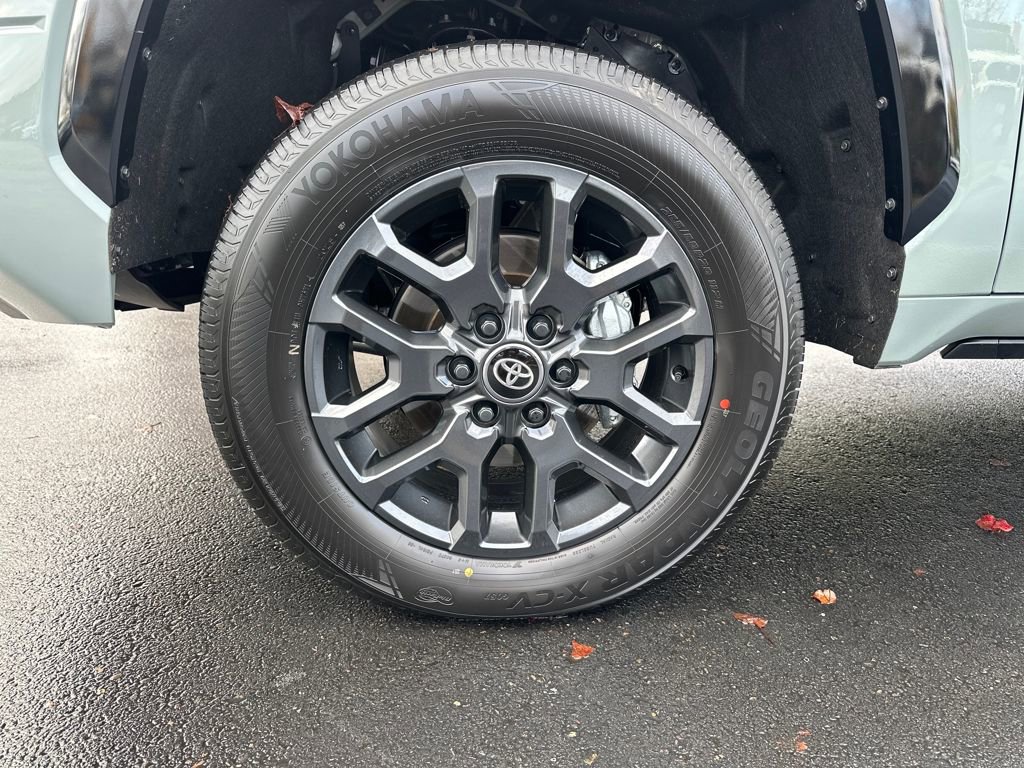 Used 2025 Toyota Tundra Platinum image 25