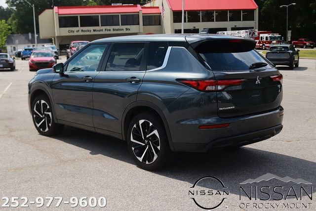 Used 2024 Mitsubishi Outlander SE AWD/4WD image 5
