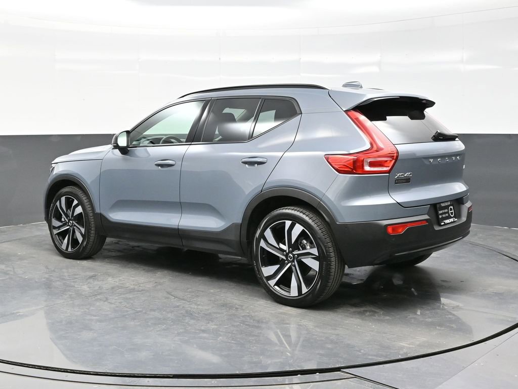 Used 2023 Volvo XC40 B5 Ultimate w/ Protection Package Premier image 4