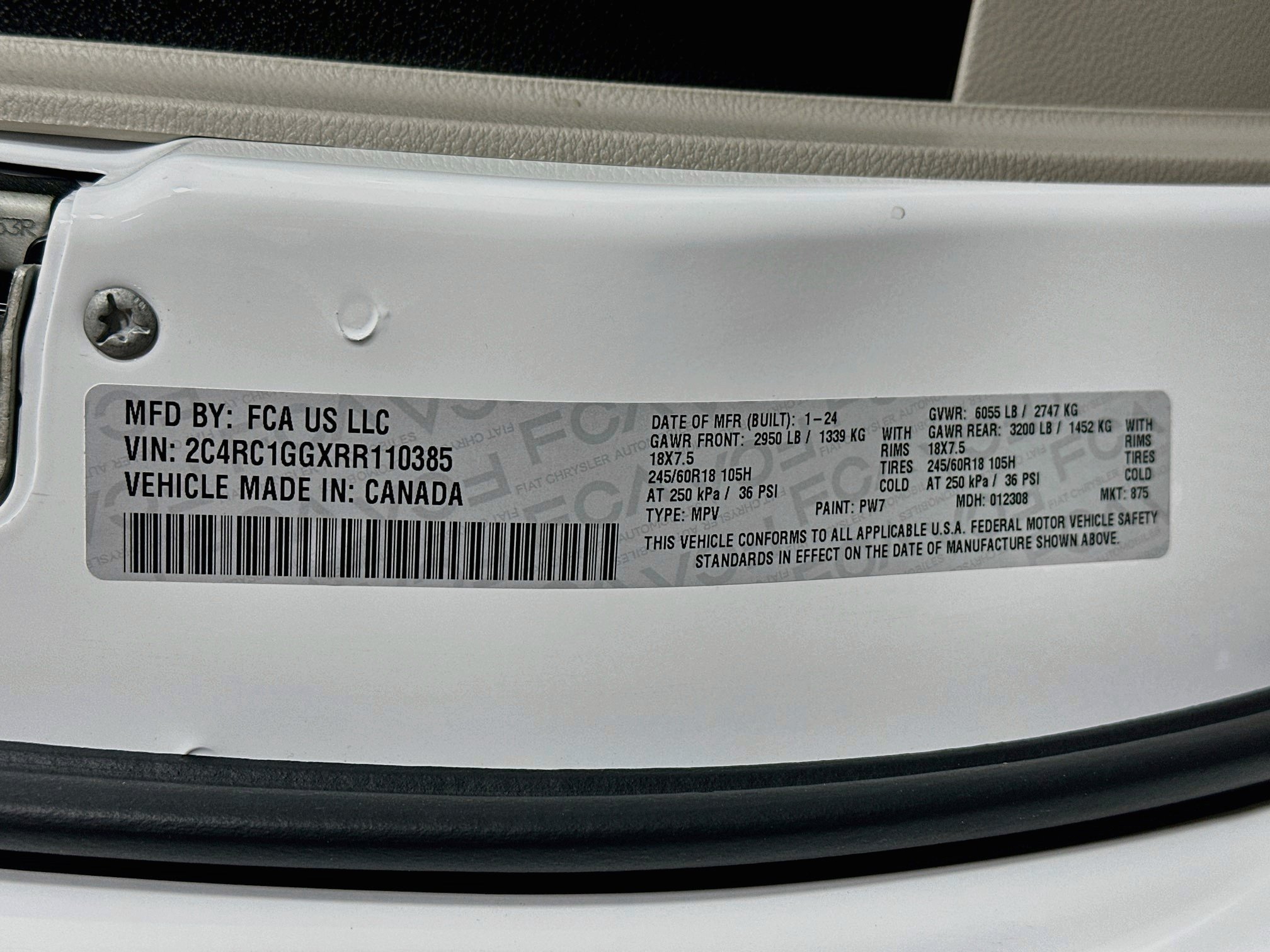 Used 2024 Chrysler Pacifica Limited FWD image 33