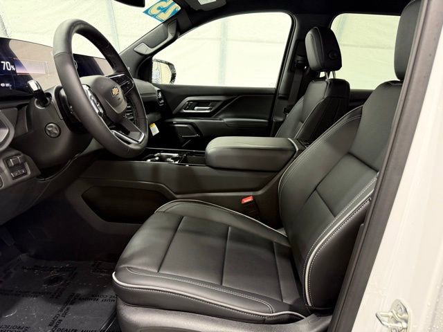 Used 2025 Chevrolet Silverado EV LT image 12