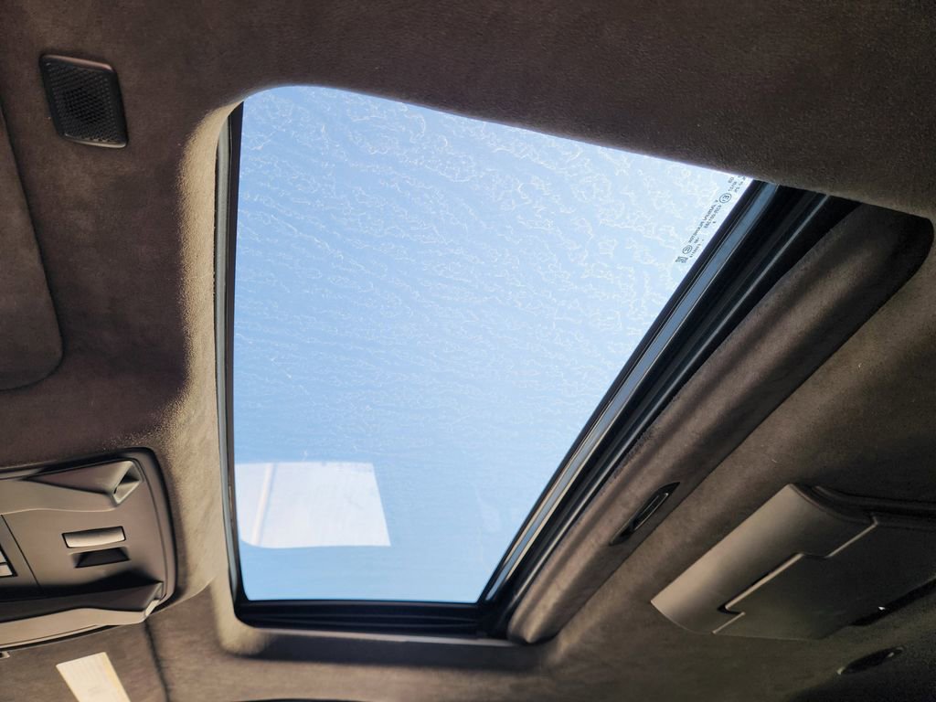 Used 2019 Cadillac Escalade ESV Platinum image 26