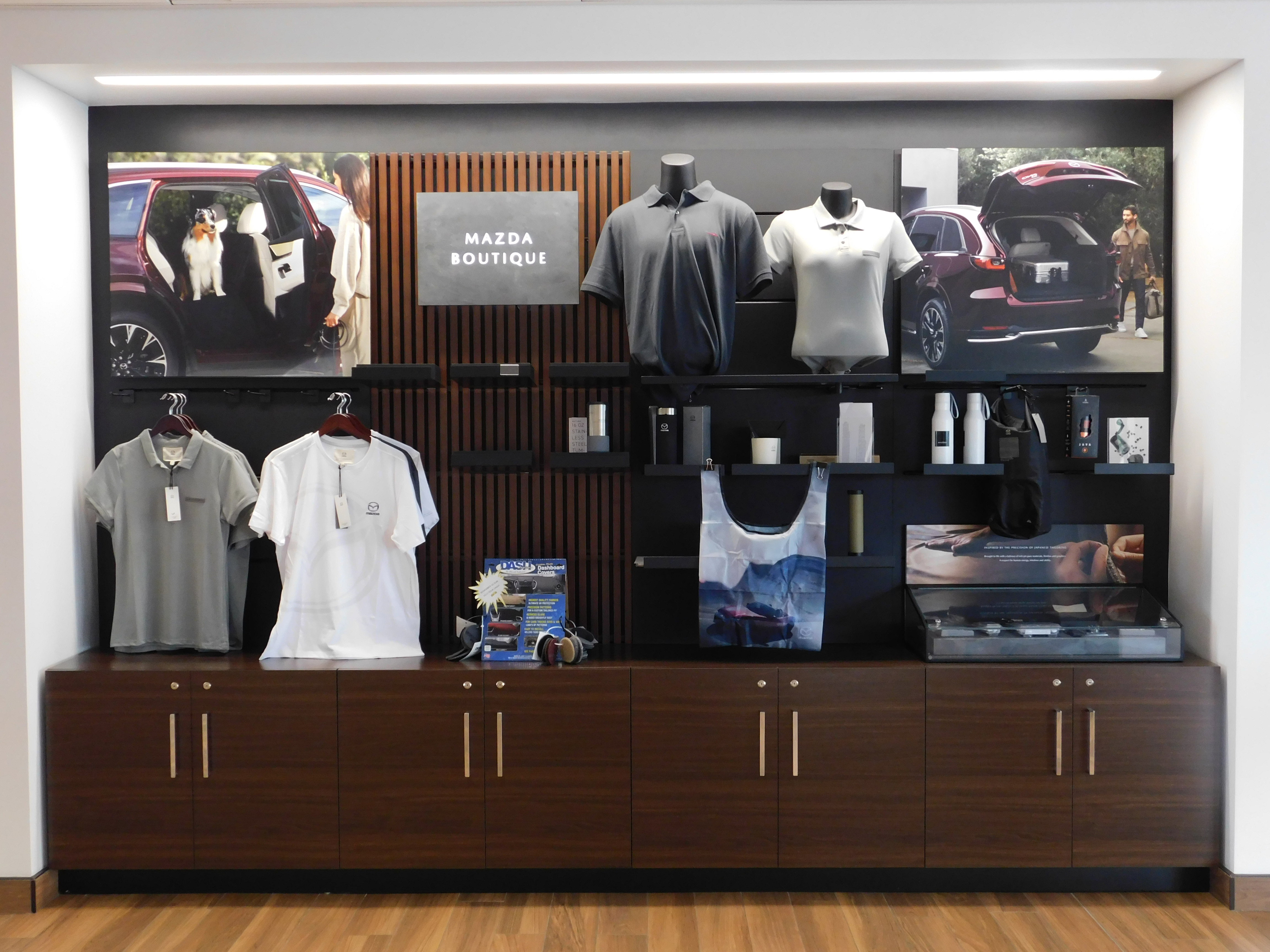 New 2025 MAZDA CX-70 Plug-In Hybrid w/ Premium Plus image 28