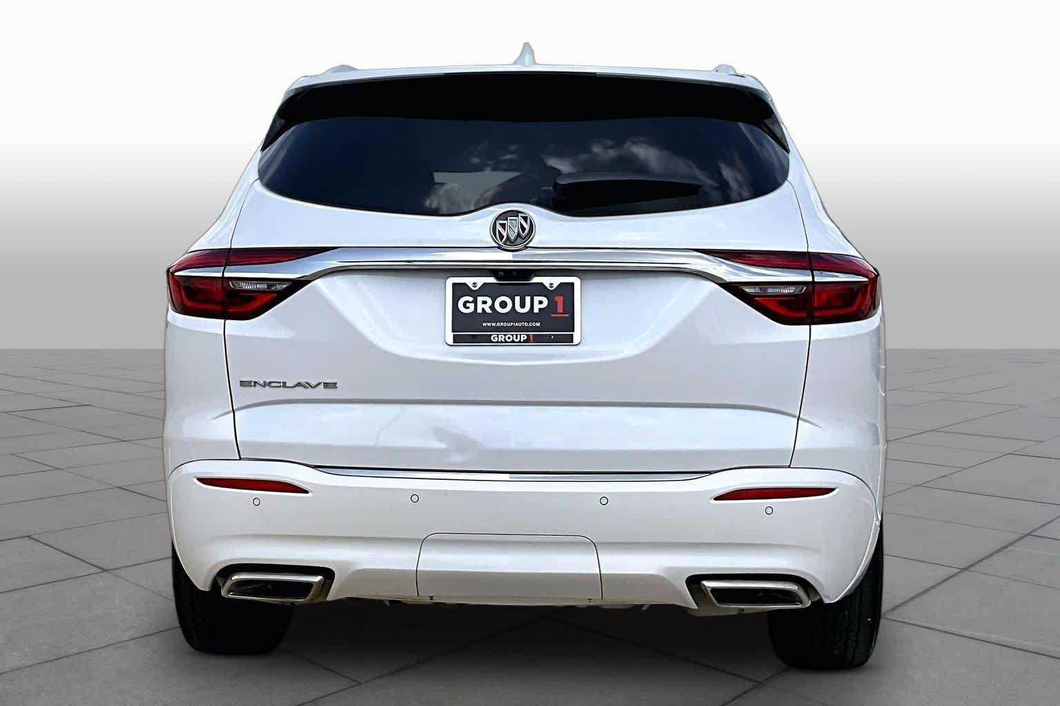 Used 2020 Buick Enclave Avenir w/ Avenir Technology Package FWD image 5