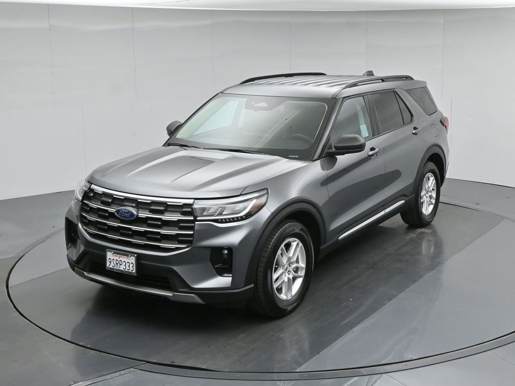 Used 2025 Ford Explorer Active w/ Active Comfort Package RWD image 40