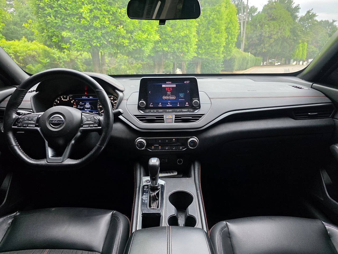 Used 2019 Nissan Altima 2.5 SR FWD image 14