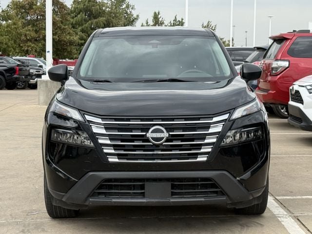 Used 2024 Nissan Rogue S AWD/4WD image 7