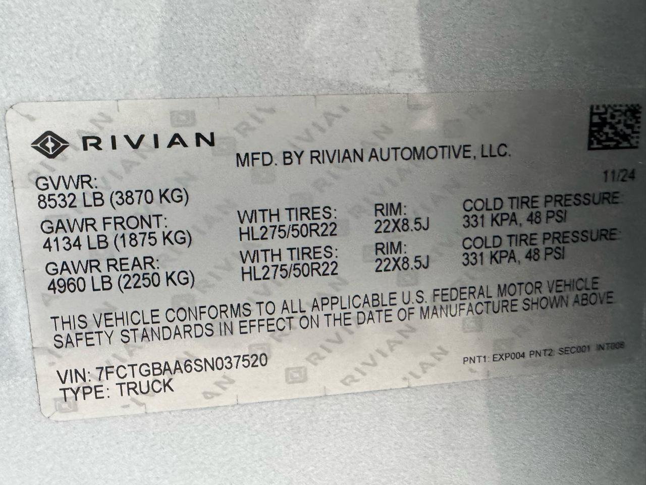 Used 2025 Rivian R1T Adventure AWD/4WD image 34