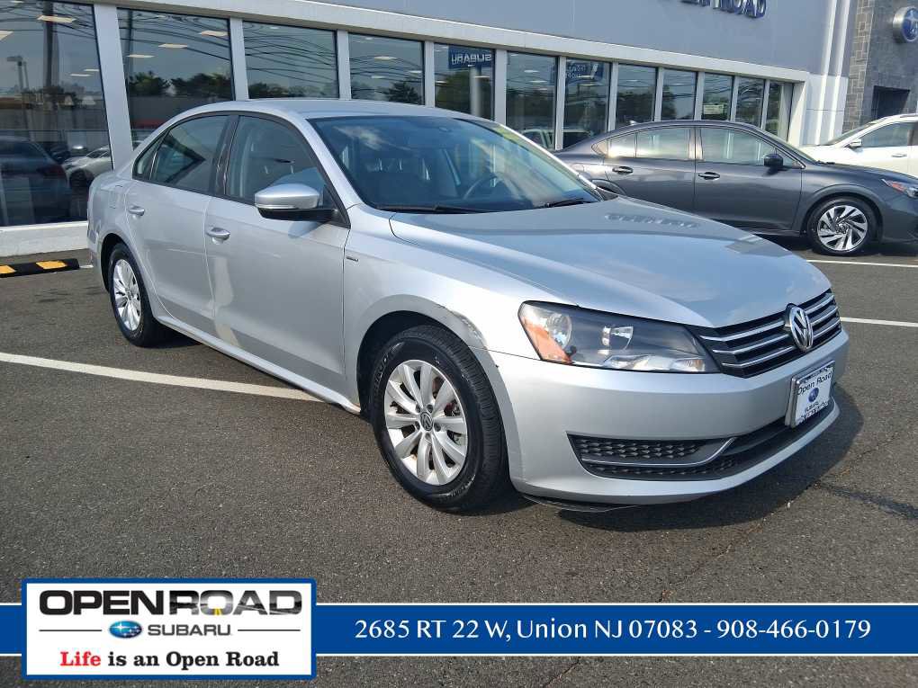 Used 2013 Volkswagen Passat Wolfsburg Edition image 1