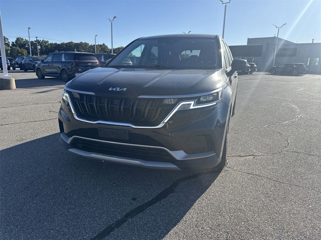 Used 2022 Kia Carnival LX