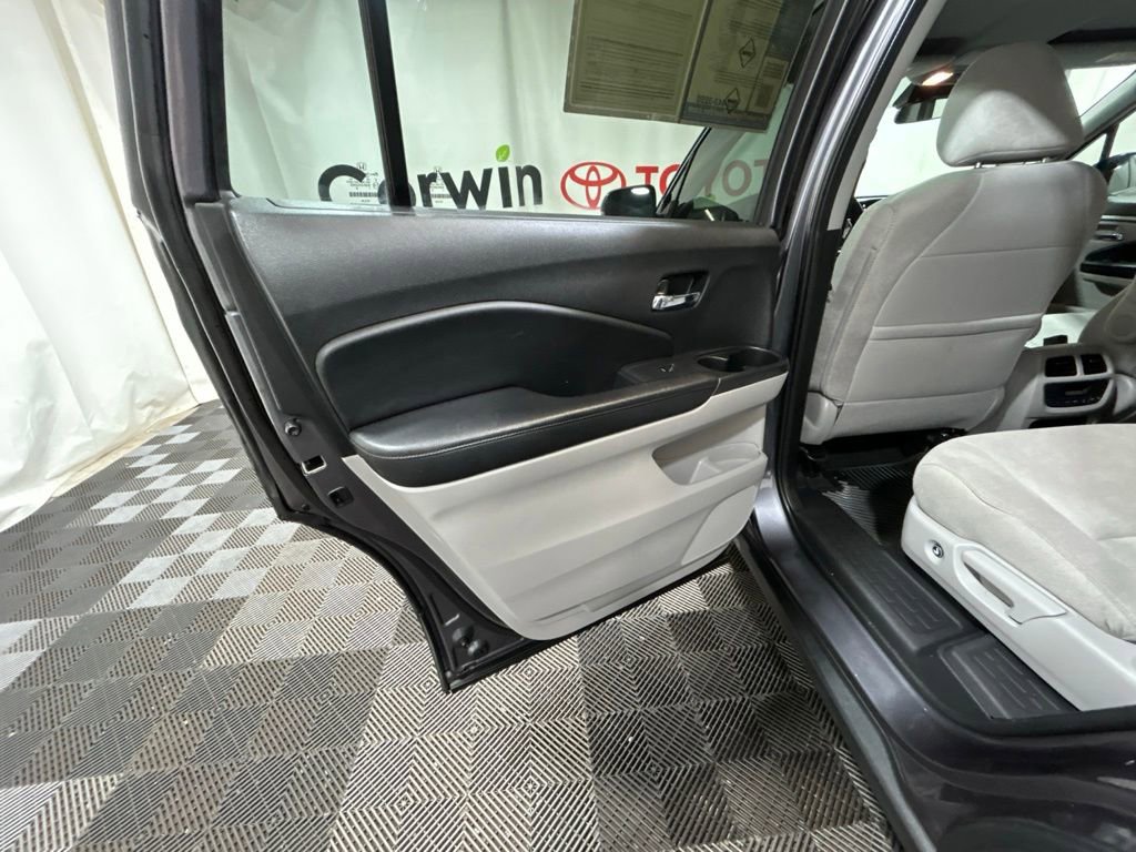 Used 2021 Honda Pilot EX image 20
