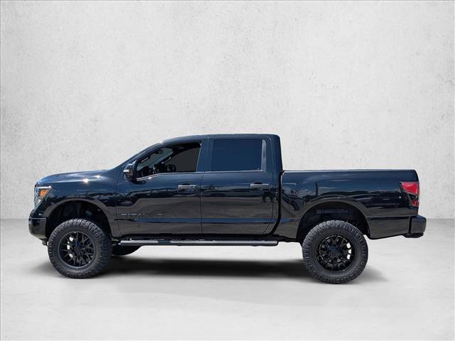 Used 2019 Nissan Titan SL w/ Midnight Edition AWD/4WD image 9