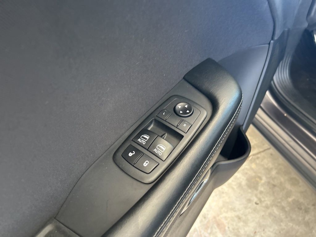 Used 2019 Dodge Challenger R/T w/ Performance Handling Group image 32