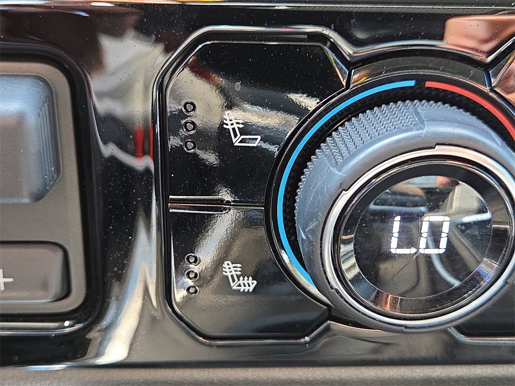 Used 2024 Chevrolet Silverado 1500 RST w/ All Star Edition Plus image 26